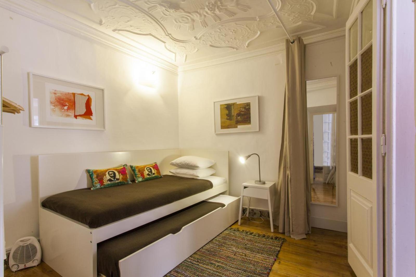 C2 Bairro Alto 18Th Century Beautiful Apartment Lisboa Extérieur photo